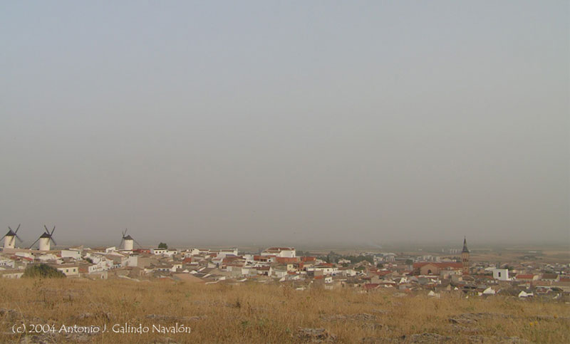 Calima en Campo de Criptana, Ciudad Real, 07/04.
