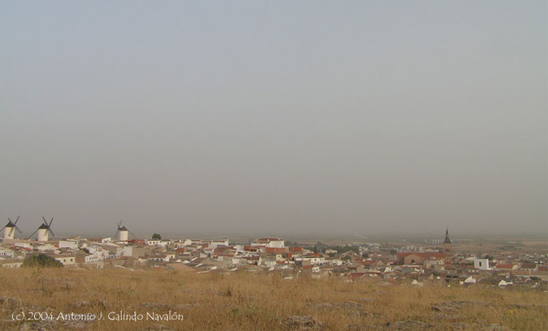 Calima en Campo de Criptana, Ciudad Real, 07/04.