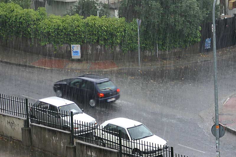 Chubasco de lluvia el 6 de julio de 2004 en Coslada, Madrid.