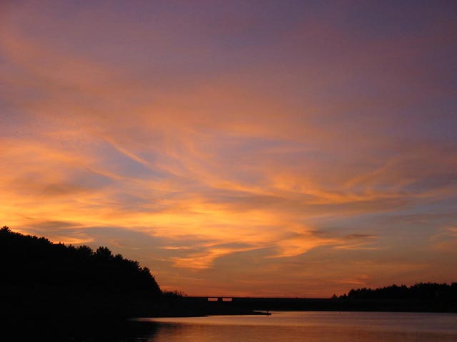 Cirrus spisatus al atardecer.