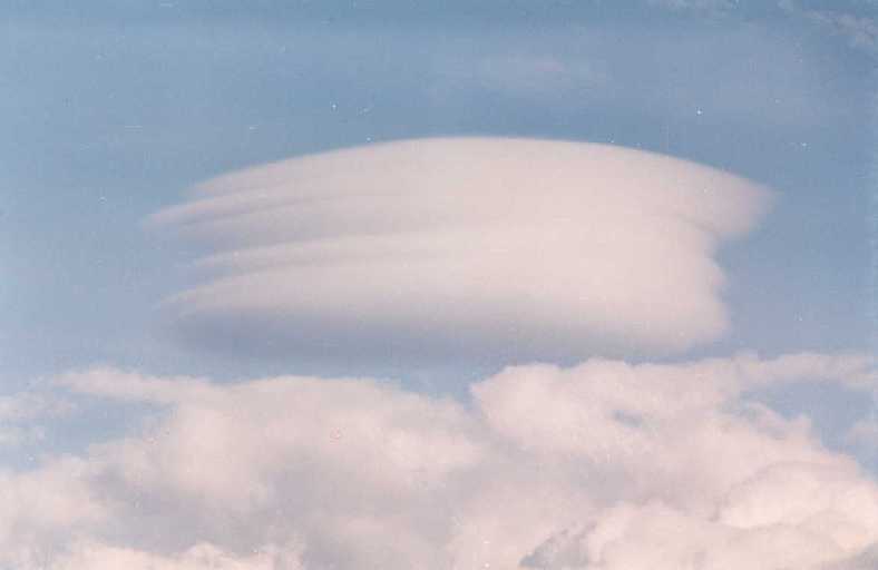 Lenticulares sobre Segovia.