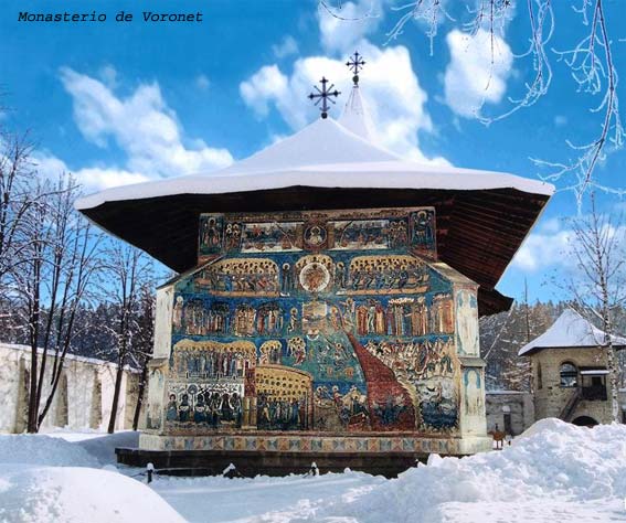 El monasterio de Voronet nevado