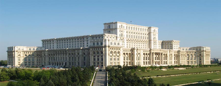 Casa del Pueblo, actual sede del parlamento de Rumania, segundo edificio en superficie ms grande del mundo.