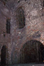 Interior de la torre defensiva de la vieja entrada al castillo.
