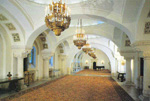 Interior del palacio, el Gran Saln Blanco.